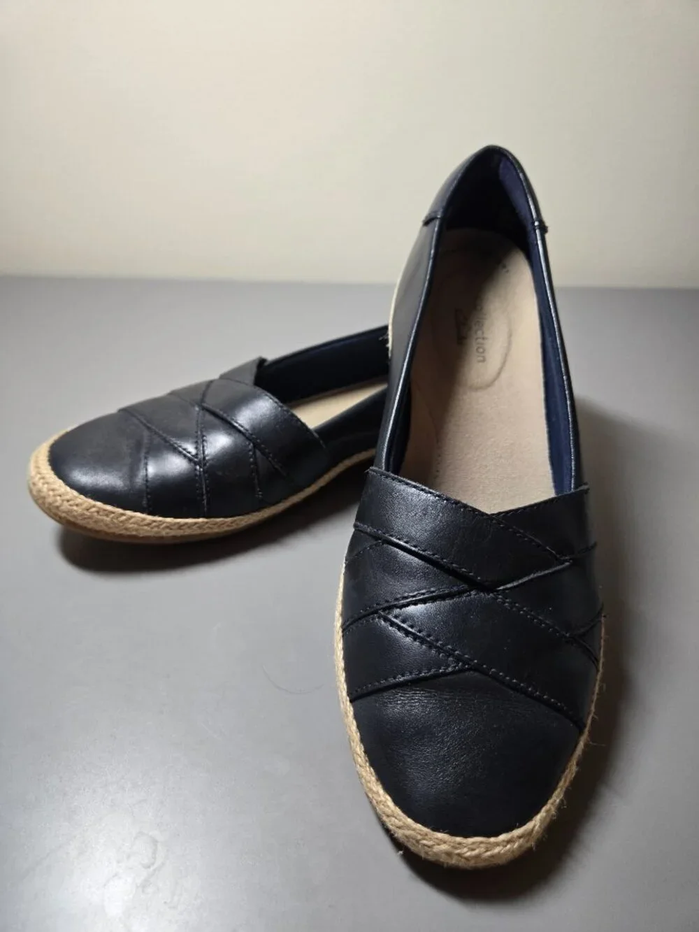 Clarks Collection Women's Danelly Shine Espadrille Navy Slip On Flats Size 8